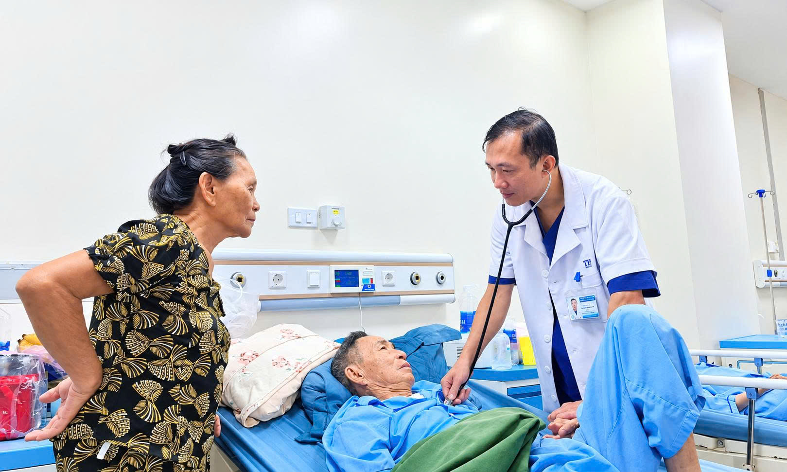 BỆNH TIM MẠCH – “SÁT THỦ ÂM THẦM”, ĐỪNG CHỦ QUAN VỚI NHỮNG DẤU HIỆU NHỎ!